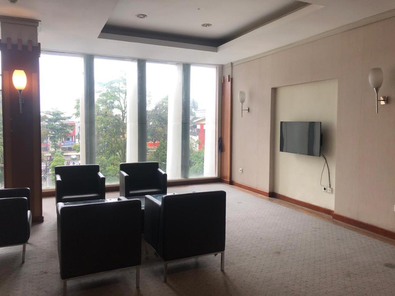 Enhaii Hotel Bandung Exteriör bild