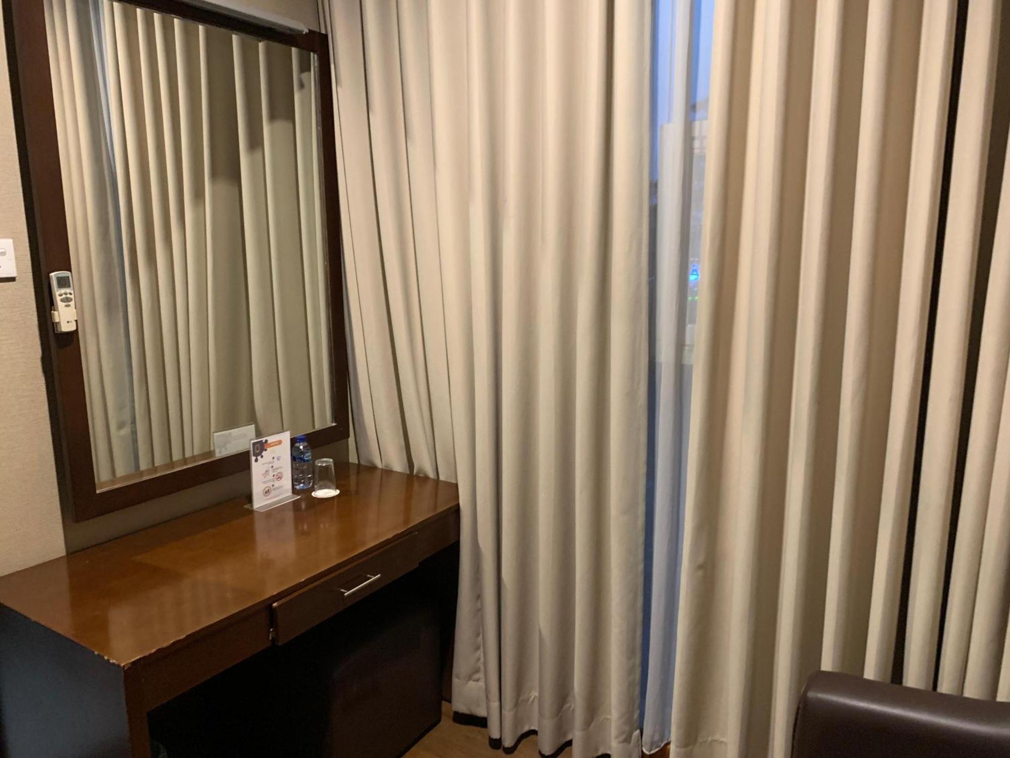Enhaii Hotel Bandung Exteriör bild