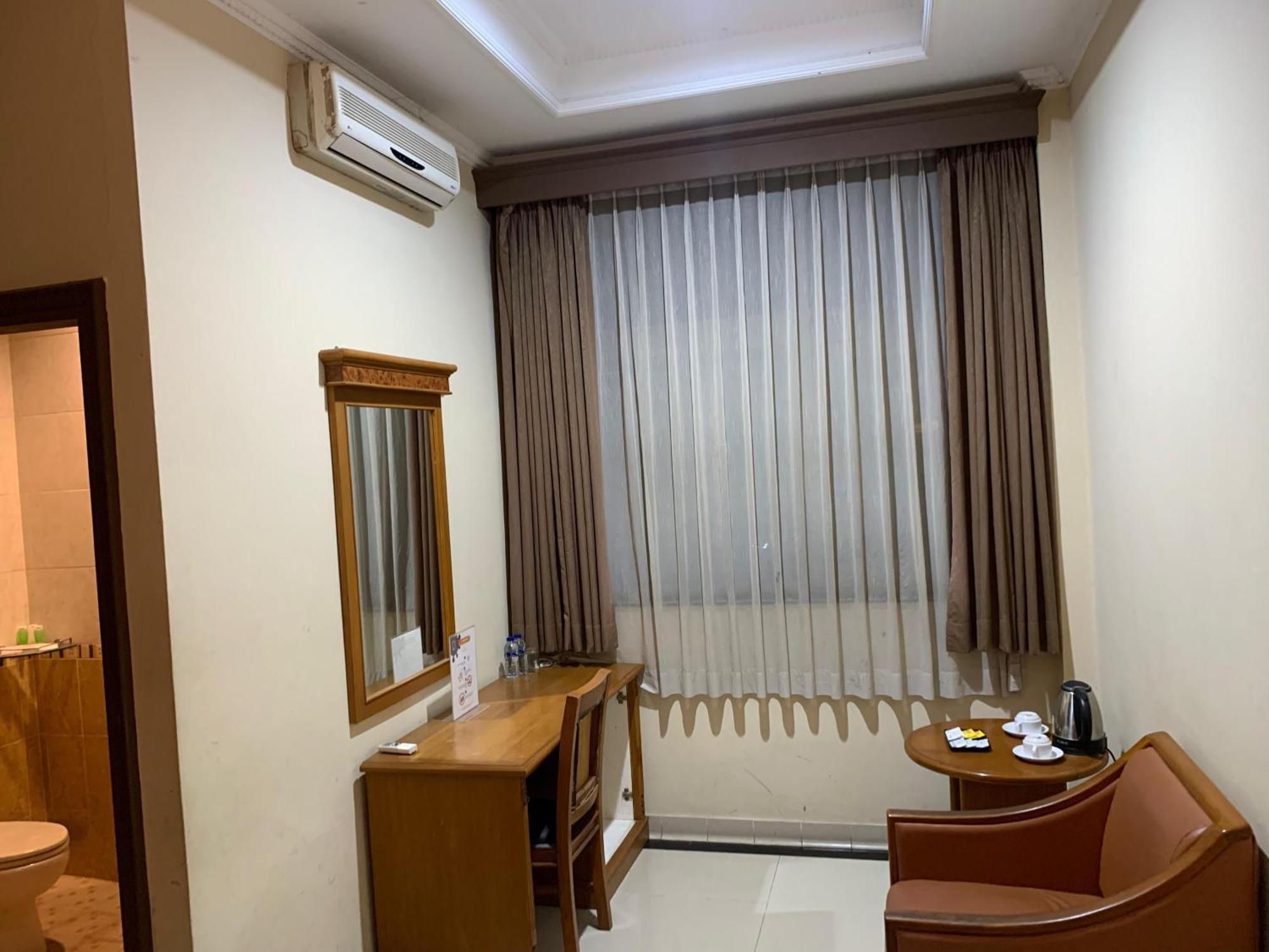 Enhaii Hotel Bandung Exteriör bild