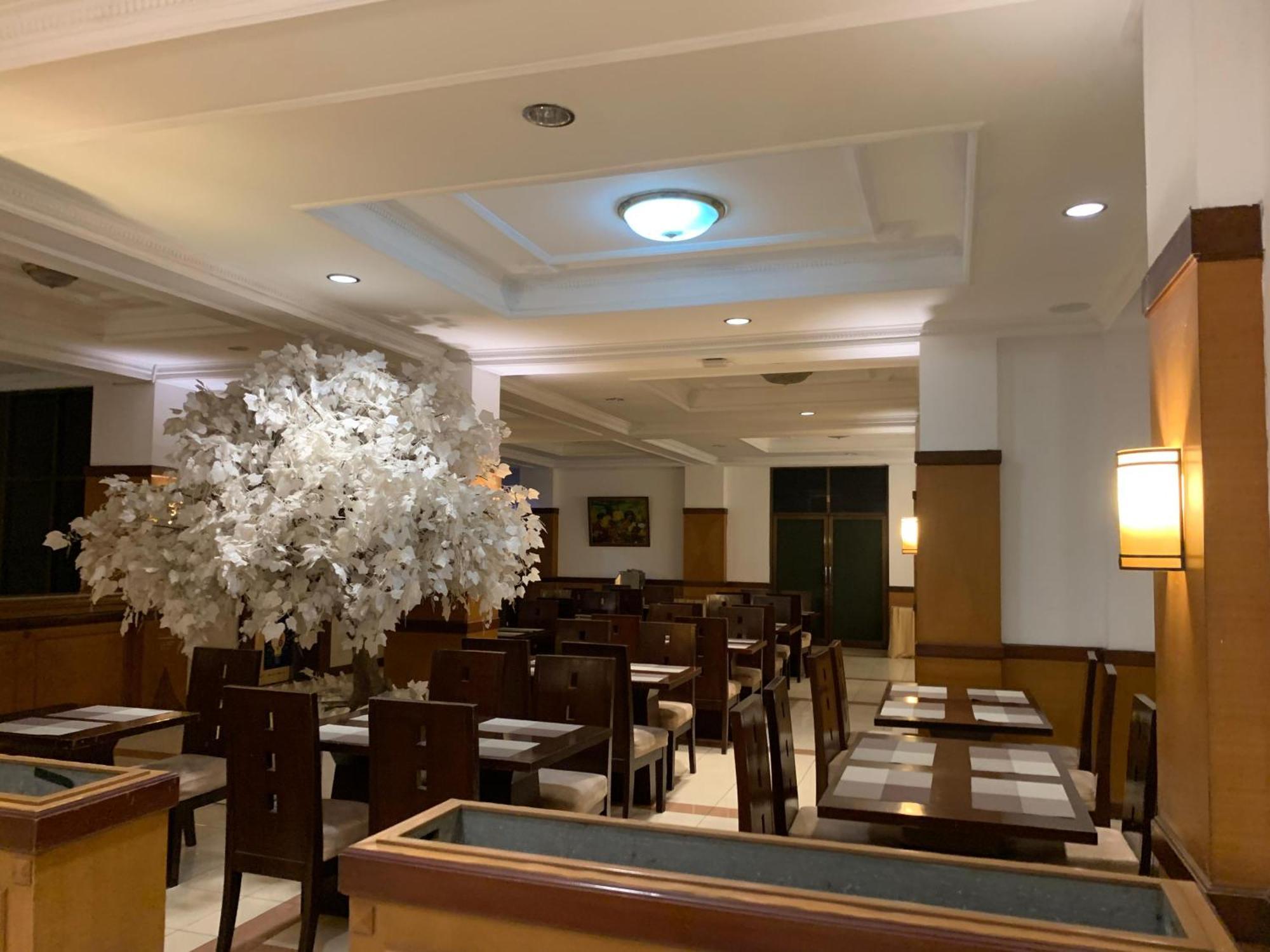 Enhaii Hotel Bandung Exteriör bild