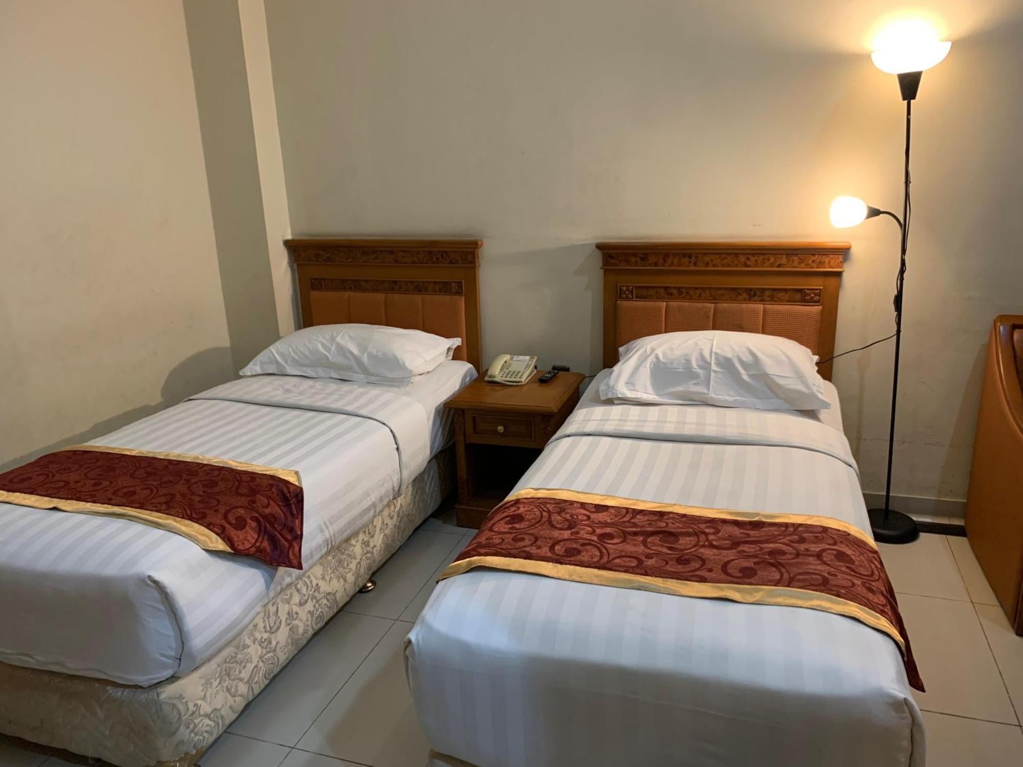 Enhaii Hotel Bandung Exteriör bild